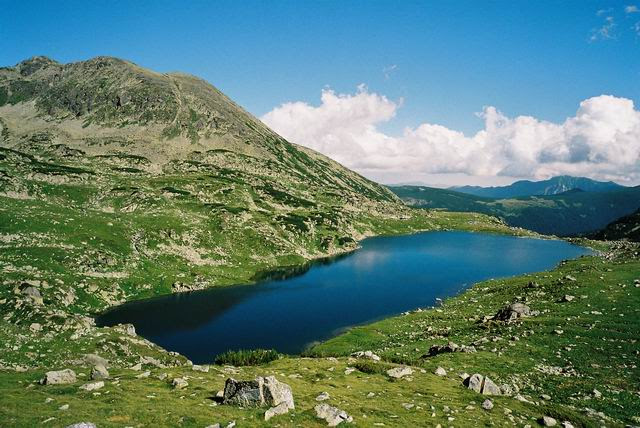 Imagini pentru Lacul Bucura Primăvara