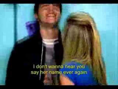 girlfriend avril lavigne lyrics. Avril Lavigne - Girlfriend.