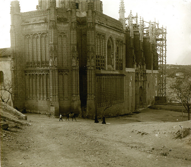 Monasterio de San Juan de Los Reyes de Toledo en 1913. Fotografía de Luis Calandre Ibáñez