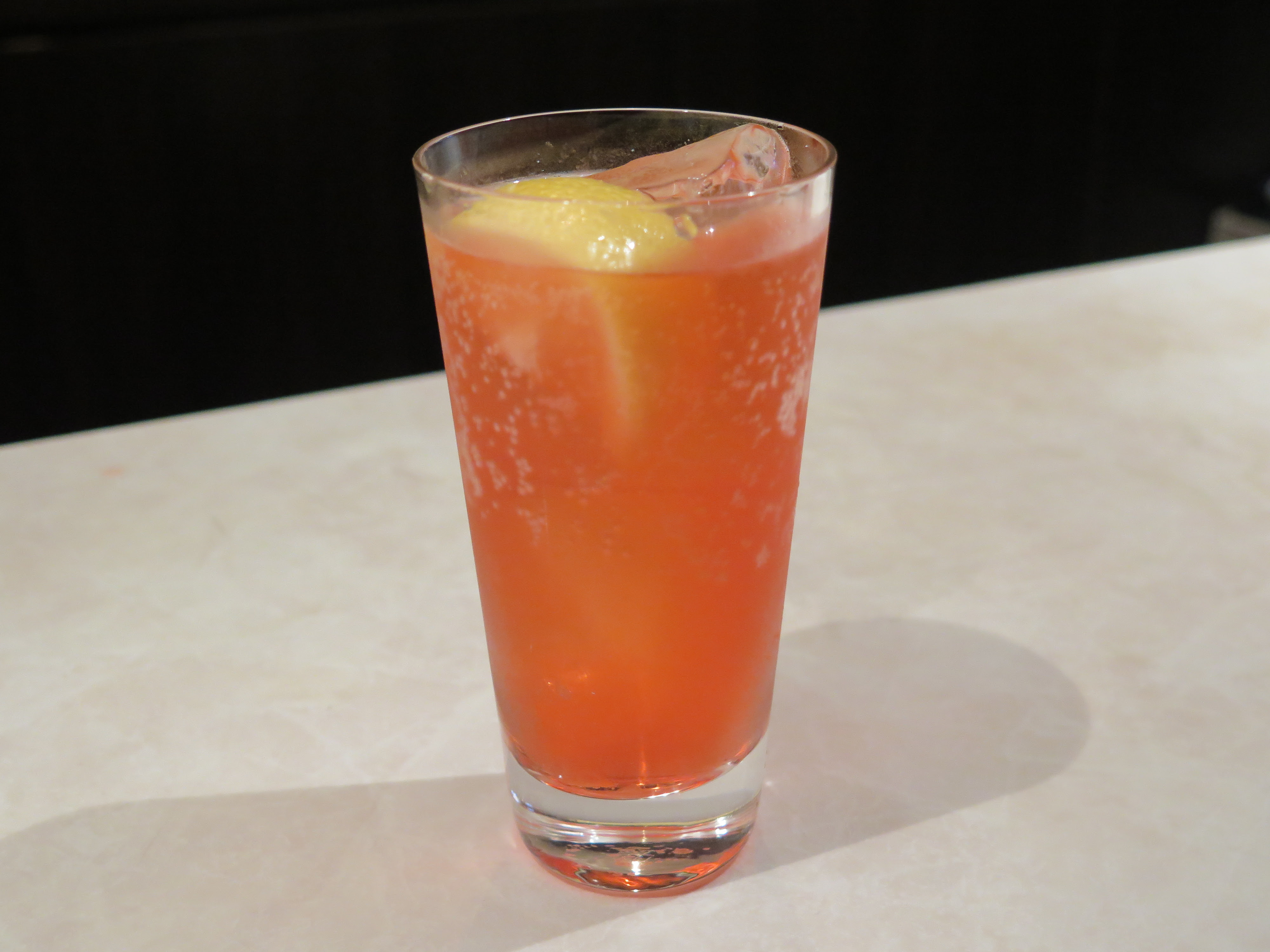 飲み過ぎた翌日に最適なカクテル カンパリの飲み方 頼み方