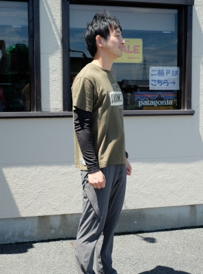 男性用も アームカバーのご紹介です 山とアウトドアの店 ハックルベリーブログ