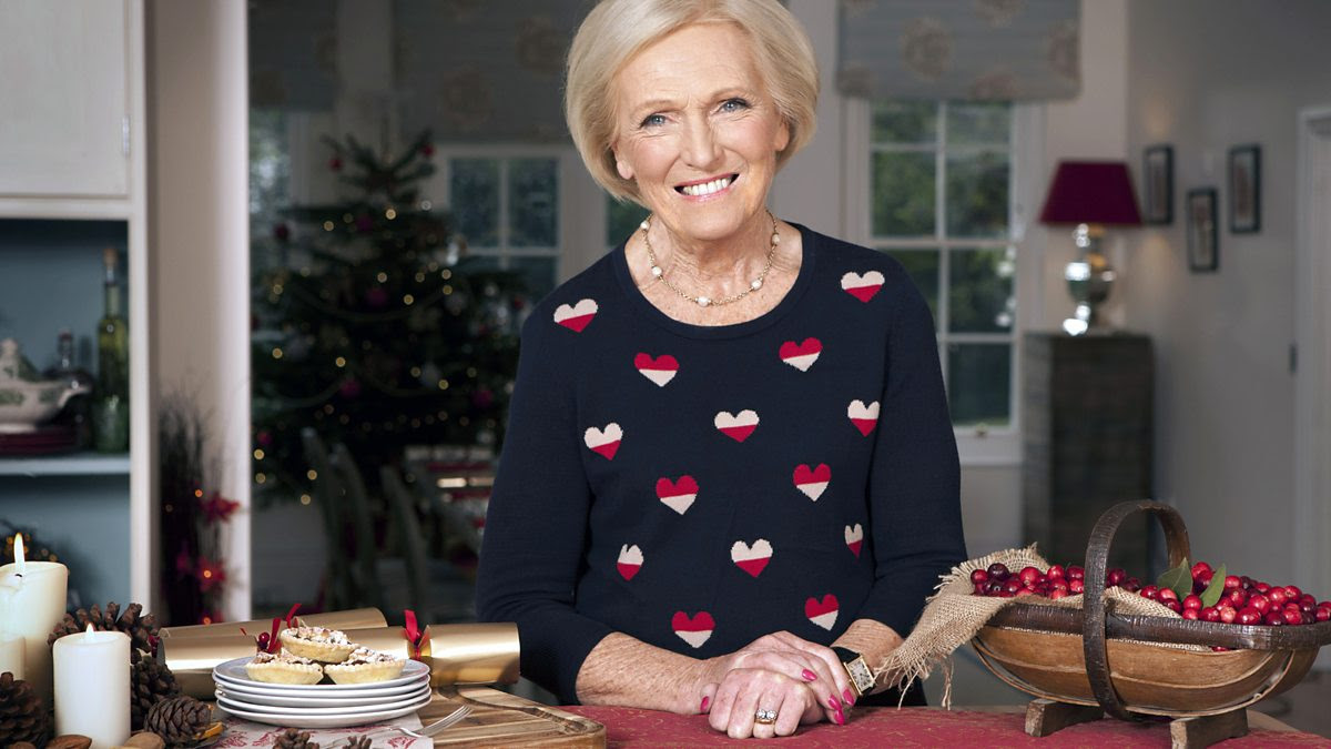BBC Two - Mary Berry's Absolute Christmas Favourites ...