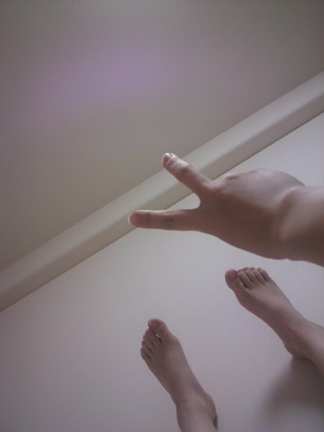 壁に足上げて 血流をうんた 写真共有サイト フォト蔵