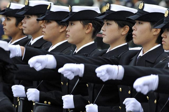 日本女自衛隊員能進坦克部隊服役啦 潛艇部隊仍未開放 每日頭條