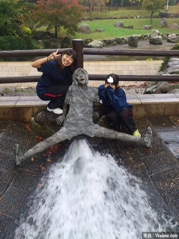 日本女高中生的極限自拍照，慘被網友爆笑惡搞！33幅笑到你飆淚的瘋狂修圖！