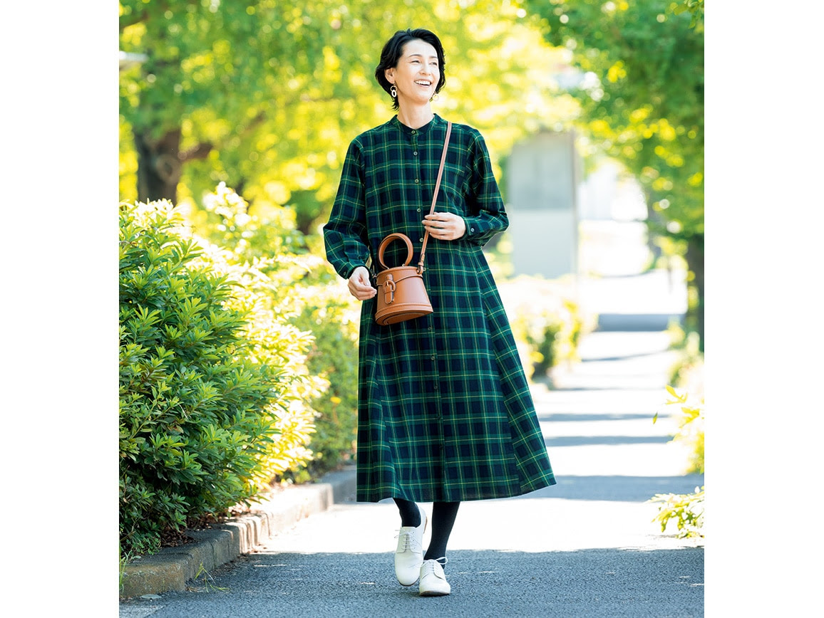 チェック柄フレアロングシャツワンピース 01 ｓ グリーン系チェック柄 公式 ハルメク通販サイト