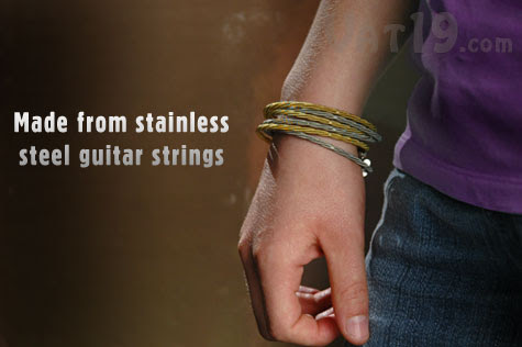 http://images1.vat19.com/guitar-string-bracelet/guitar-string-bracelet-woman-2.jpg
