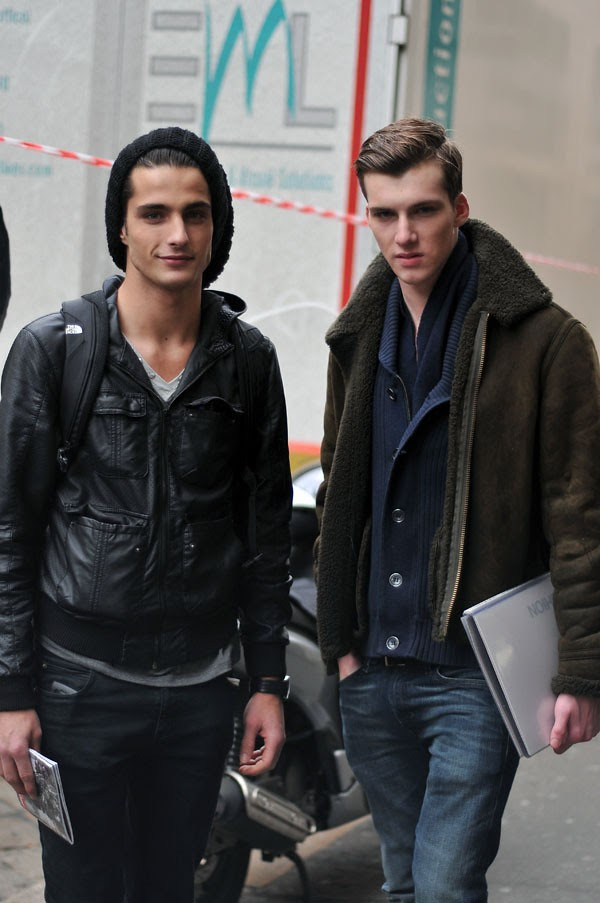 Yanis and unknown