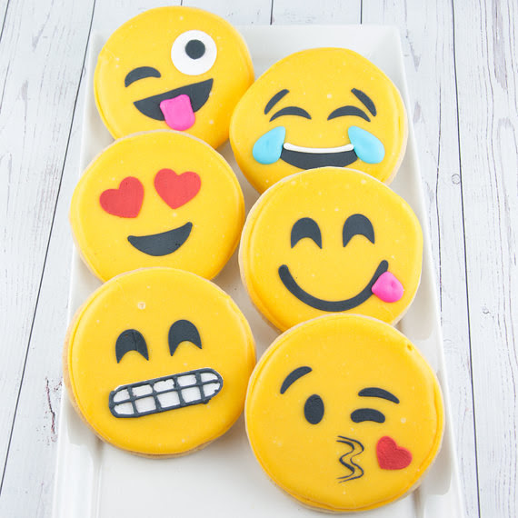 Truly Scrumptious Cookies for custom hand-decorated sugar cookies you may find *almost* too cute to eat!