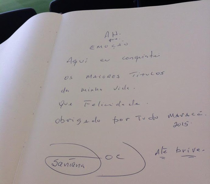 Joel Santana assinatura Livro de Ouro do Maracanã (Foto: Divulgação)