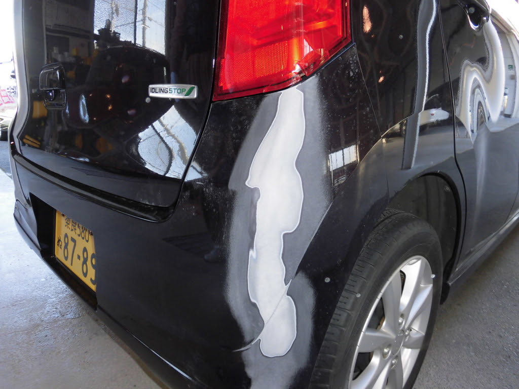 ワゴンr バンパー テールレンズ キズ 割れの修理料金比較と写真 車のキズ ヘコミ修理例 料金比較と写真