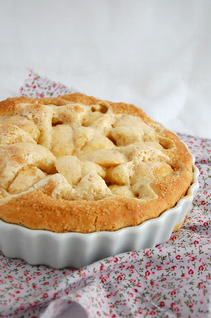 Apple yeast sugar tart / Pão de maçã