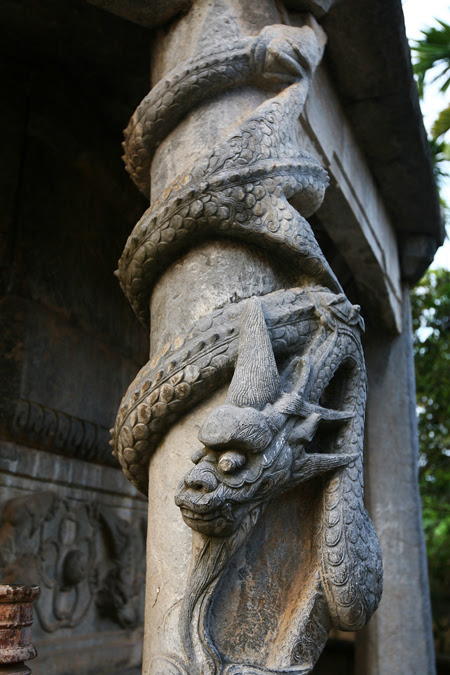 ChuaButThap-8.jpg