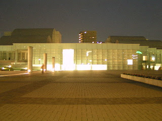 関西今昔建築散歩 栗東芸術文化会館さきら 川崎清