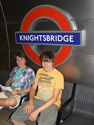 metro Knightsbridge.jpg