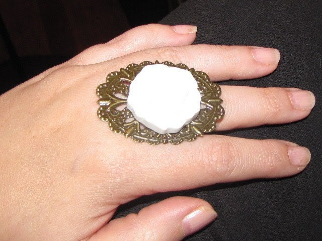 Adjustable Jumbo White Rose Filigree 