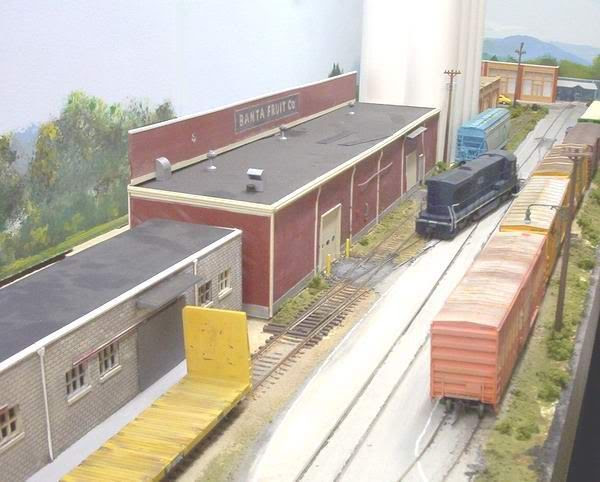 Atlas Model Railroad Co. - Small HO loop layouts?