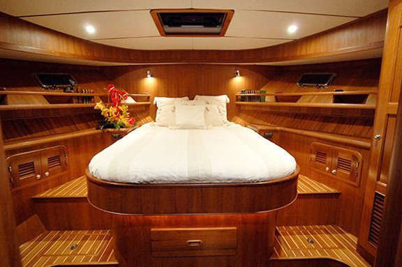  , live-aboard, Bruce Roberts, steel boat kits, boat plans, steel kits