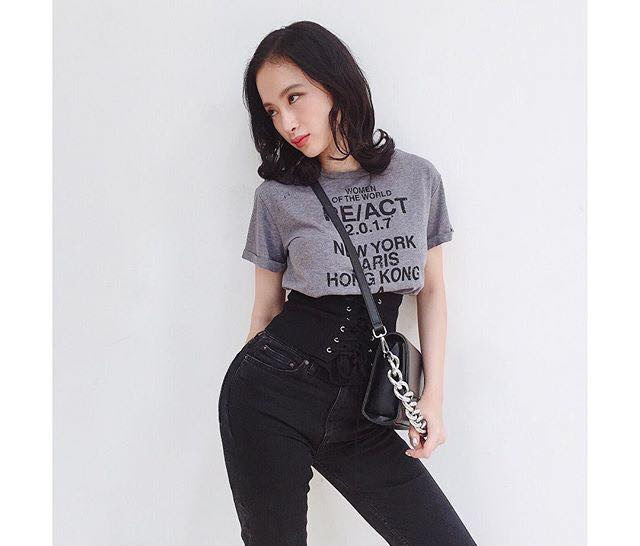 Sao Việt 6/8: Không thể tin được thân hình Vy Oanh sau 17 ngày sinh con - 12