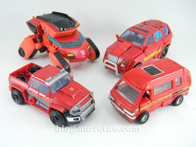Transformers Ironhide Deluxe - Arms Micron - modo alterno vs Henkei vs G1 vs Animated