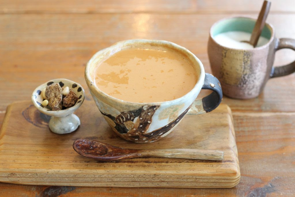 くつろぎとぬくもりのカフェへ Mofgmona 宜野湾市宜野湾 アメリカンスタイルなアンティークやヴィンテージなショップやカフェの町宜野湾を楽しもう Fine Day S Ginowan