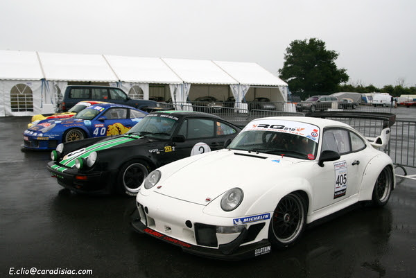 Porsche 993 GT2 lagon bleu Ut