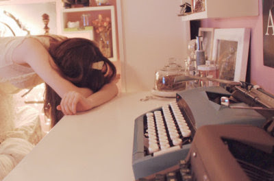 fuckyeahcutebedrooms: (via sugarexoskeleton)