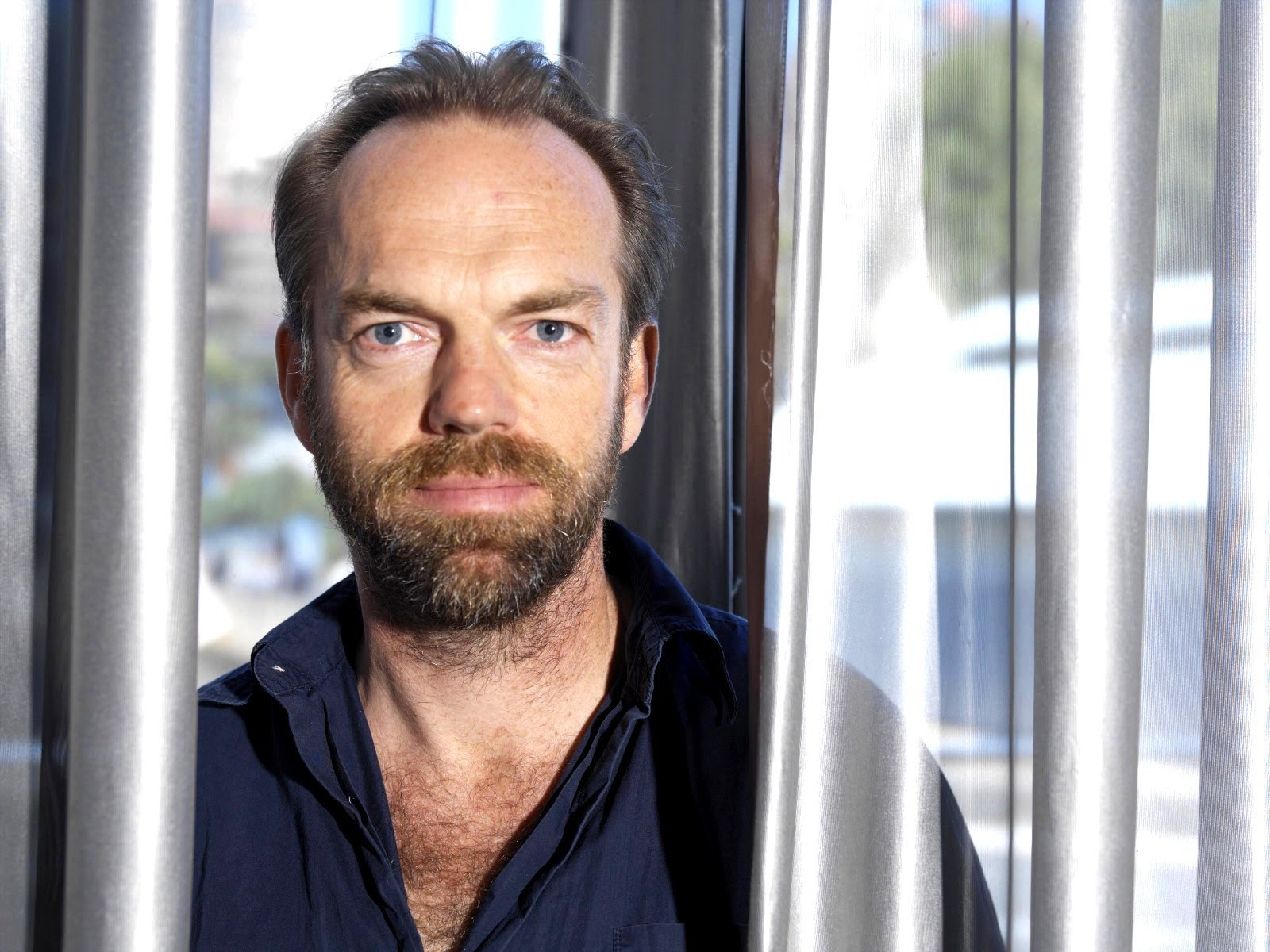 HUGO Weaving - HUGO Weaving Wallpaper (10490576) - Fanpop