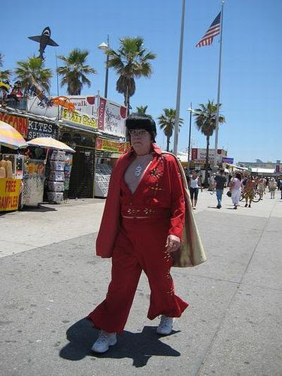 Funny and Strange People of American Beaches (46 pics)