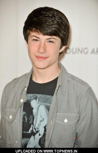 Dylan Minnette - Images Hot