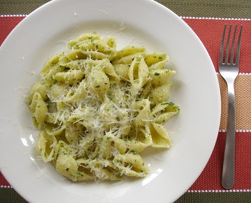 Pasta al pesto