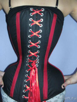 Corsetto per ridurre la vita