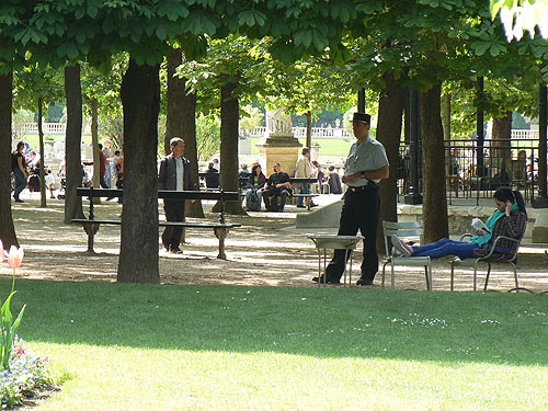 gardien du Square.jpg