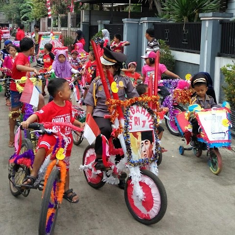gambar hiasan 17 agustus di jalan