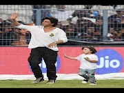 Simak In Graphics View Pics This cute picture of AbRam playing inside KKR s team hotel is goin, paling update!