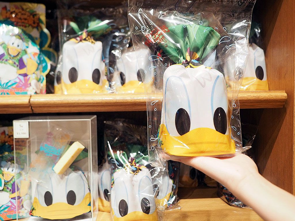 ドナルドグッズがこんなに揃う 東京ディズニーランド19年夏イベント新グッズ 千葉県 トラベルjp 旅行ガイド