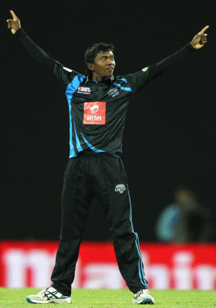Akila Dananjaya celebrates one of his three wickets, Nagenahira Nagas v Wayamba United, SLPL, Pallekele, August 20, 2012