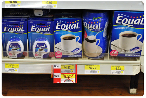 Equal - blue packets and tablets