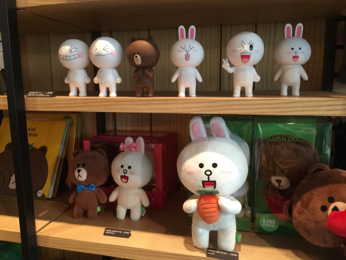 These statues are pretty cute, though I'm not sure exactly what they do... if anything?!