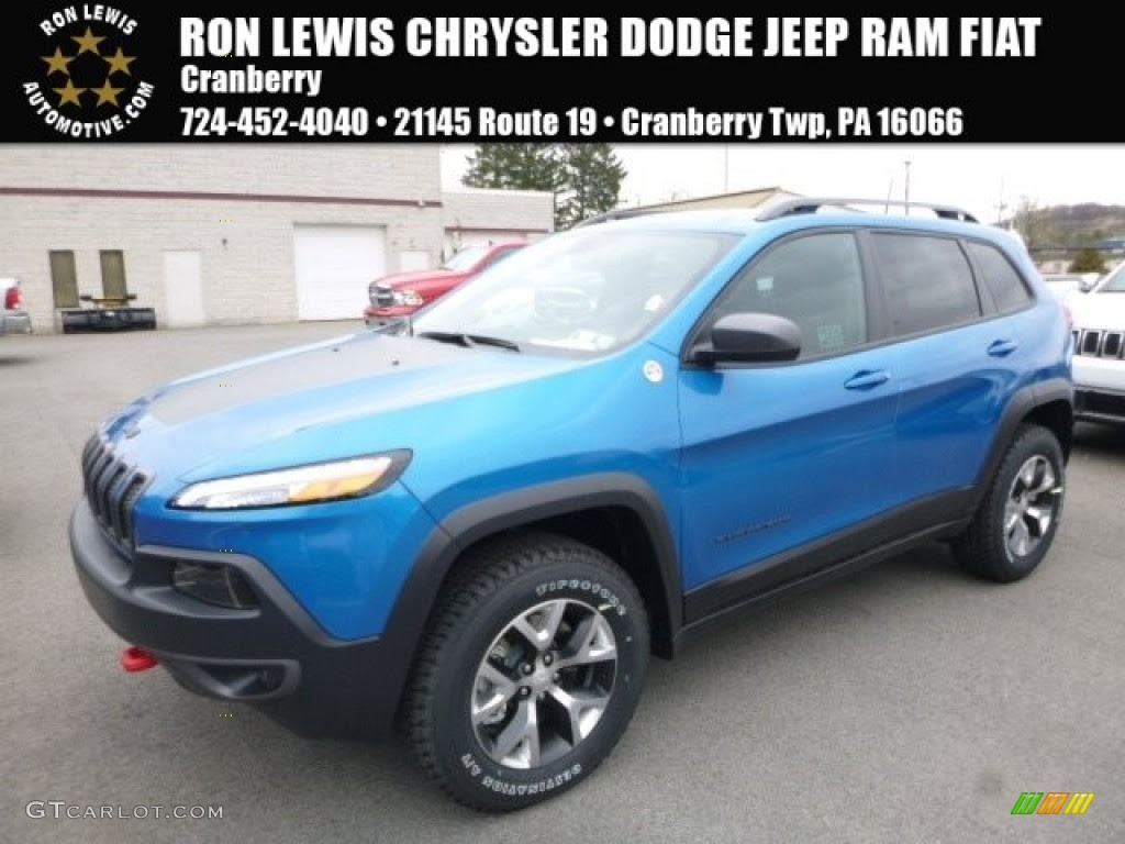 17 Hydro Blue Pearl Jeep Cherokee Trailhawk 4x4 Gtcarlot Com Car Color Galleries