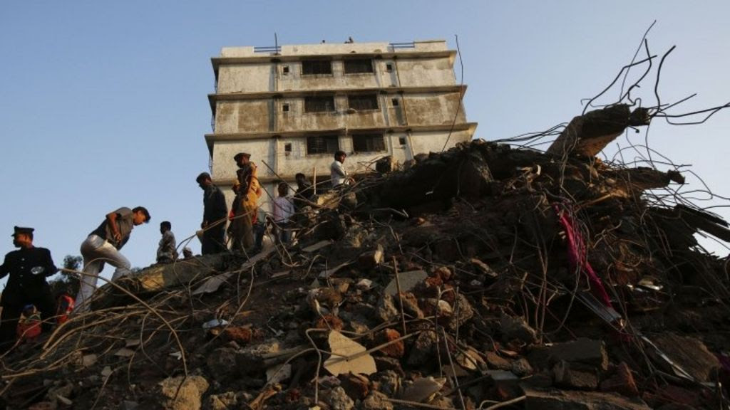 Mumbai building collapse: Indian police arrest nine - BBC News