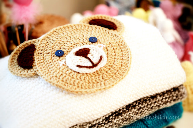 knit-pullovers-crocheted-teddy-bear-applique