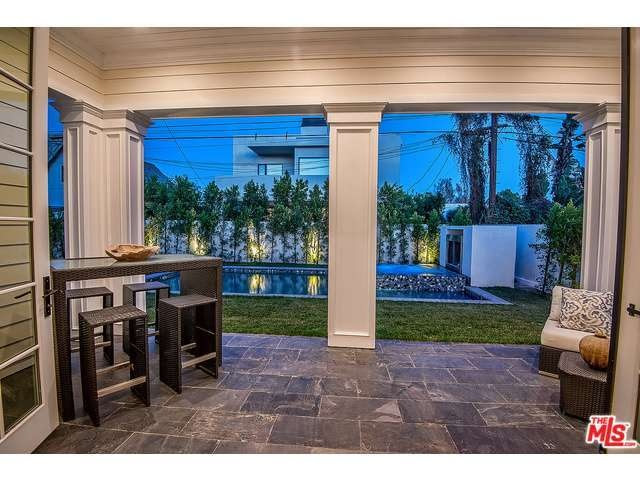 Rebel Wilson's patio