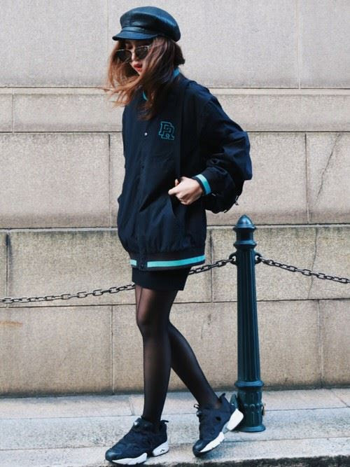 グレーも黒も 人気の ポンプフューリー を可愛くはく春夏トレンドコーデ集 Odecomart Blog
