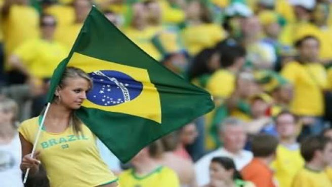 Setiap even pertandingan bola di Brasil, ada saja PSK yang menyamar menjadi penonton untuk menggaet tamu asing.