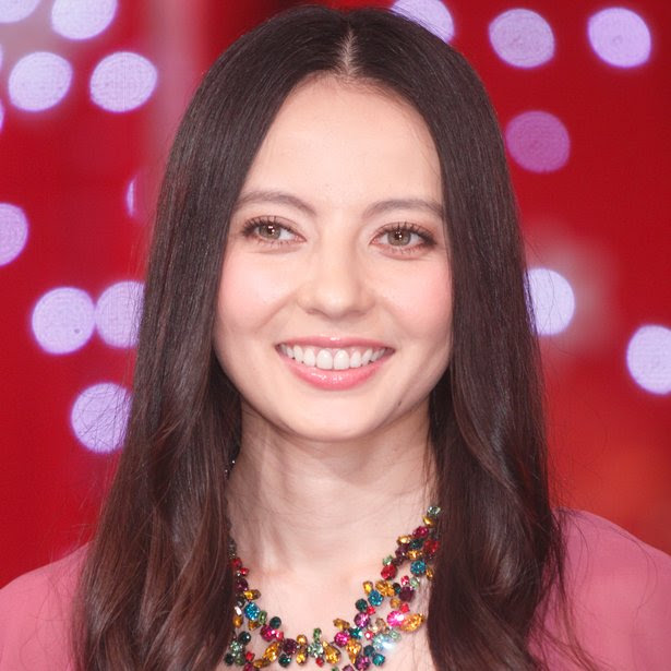 ベッキー 妊娠報道がヤバい 旦那は誰 ネットでも祝福 Erimakeeニュースweb