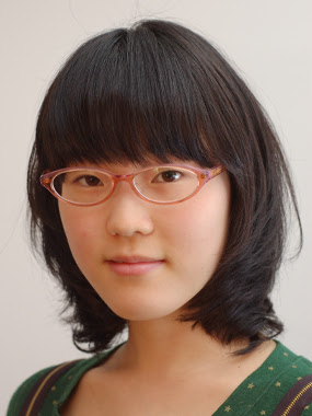 ミディアム ヘアスタイル 縮毛矯正毛にエアウェーブパーマでふんわりカールミディアム