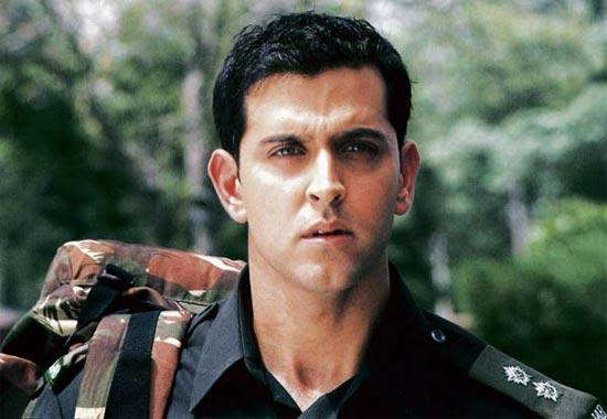http://im.rediff.com/movies/2013/apr/08sexiest-armymen3.jpg
