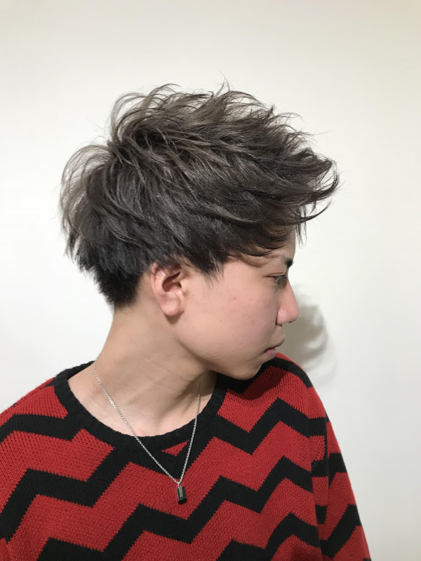 ワイルド スポーツテイストソフトツーブロックアップバング シルバーグレー ヘアスタイル ヘアカタログ 髪型 ヘアスタイル 仙台の美容室lian リアン Id 9236