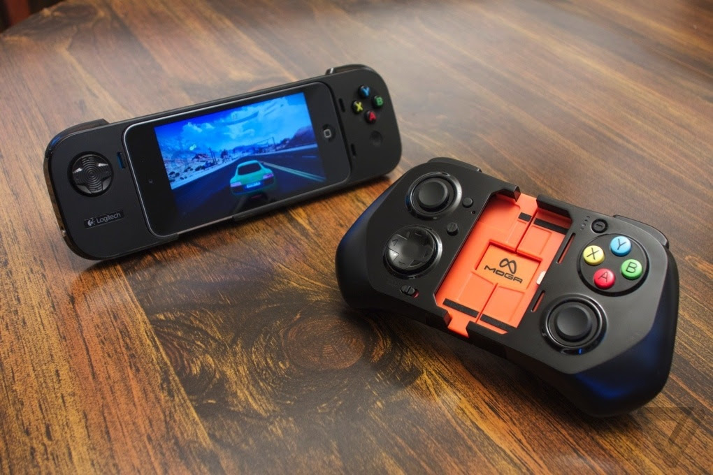 Gallery Photo: Logitech PowerShell and Moga Ace Power pictures